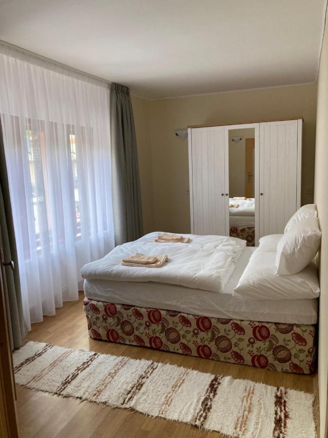 Country House & Restaurant Hronec Екстер'єр фото